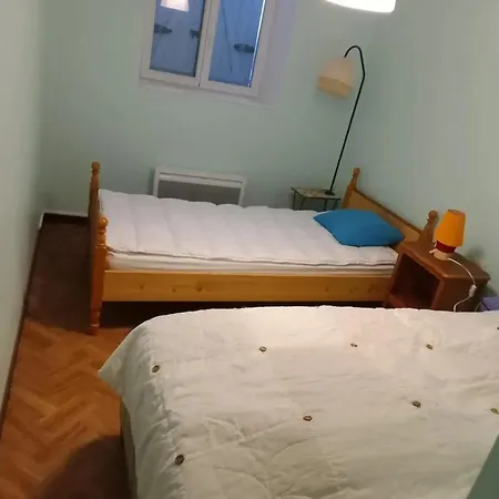Casa de Férias Maison Conviviale Avec Jardin à Raslay, 80 M² *