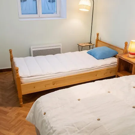 Maison Conviviale Avec Jardin à Raslay, 80 M² Casa de Férias