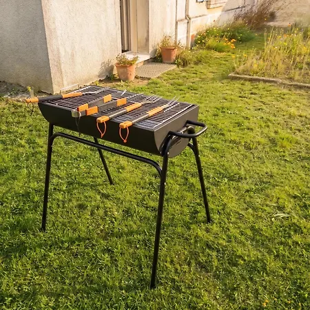 Maison Conviviale Avec Jardin à Raslay, 80 M² Raslay