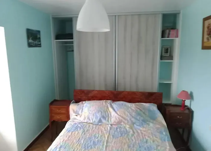 Maison Conviviale Avec Jardin A Raslay, 80 M² Holiday home