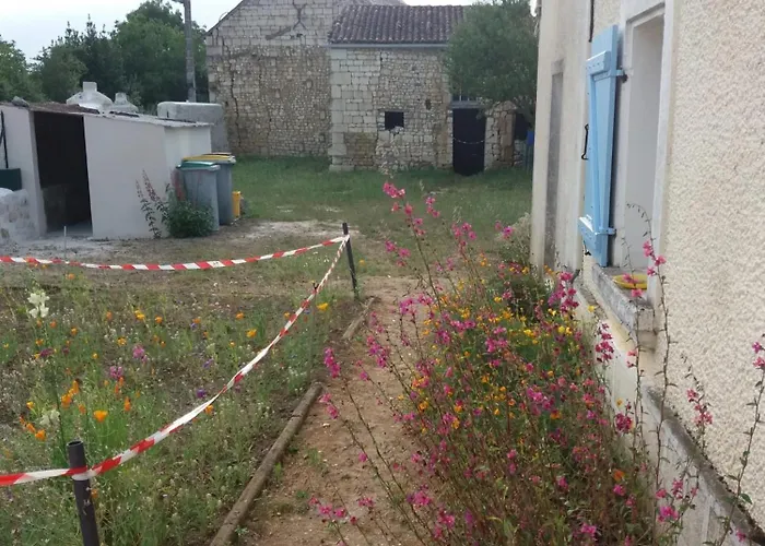 Maison Conviviale Avec Jardin A Raslay, 80 M² Raslay